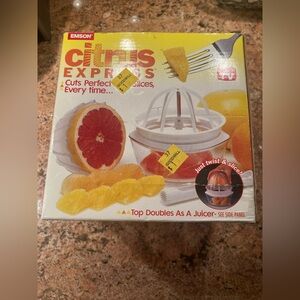 Citrus Express Handheld Slicer & Juicer